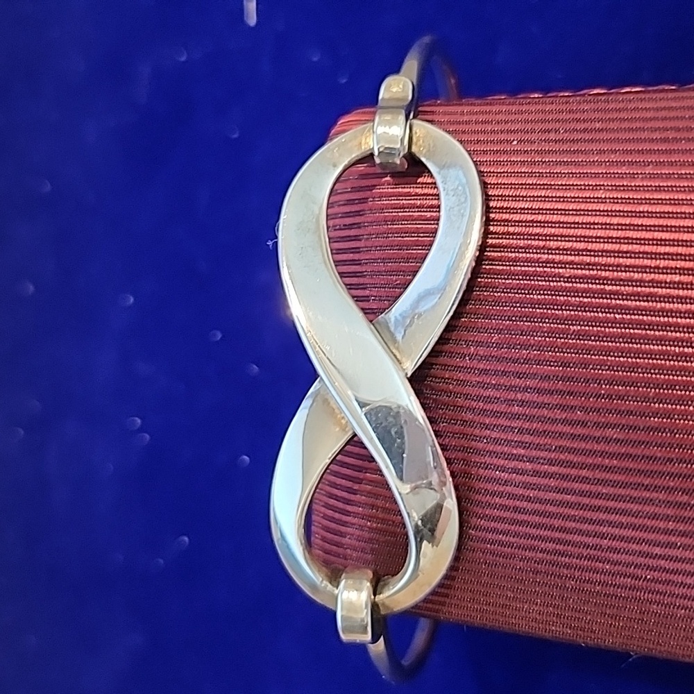 James Avery Infinity Bangle